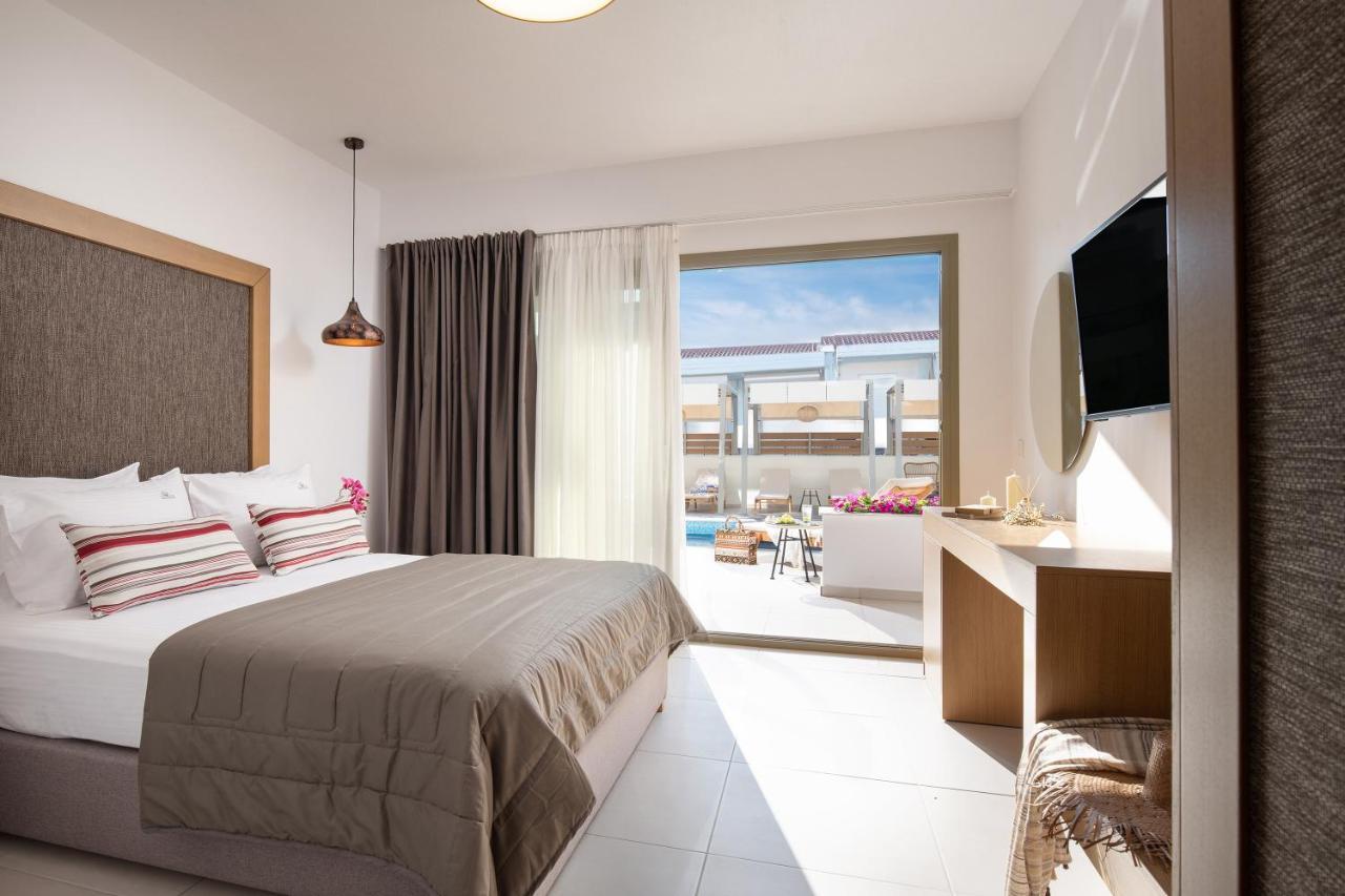 Imagine Luxury Suites Nikiti  Exterior photo