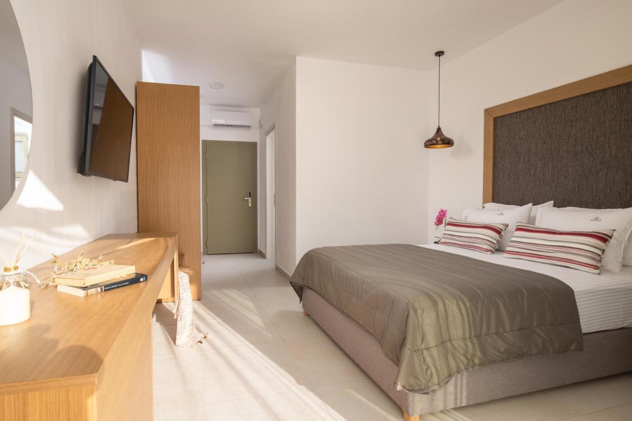 Imagine Luxury Suites Nikiti  Exterior photo